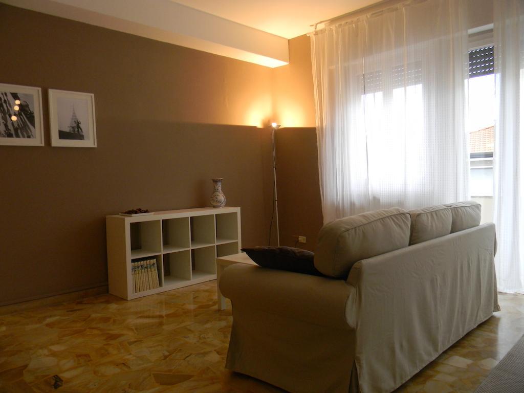 Villa Serena Виареджо Номер фото
